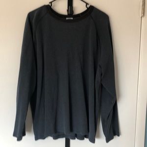 Men’s long sleeve shirt